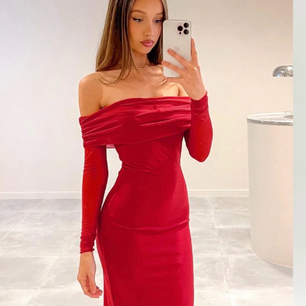 Pretty Garden Red Long Sleeve Off Shoulder Maxi Dress Size XL